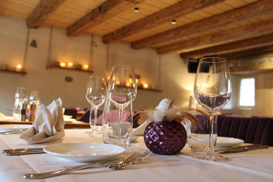 Hotel Zum Schwarzen Löwen Altdorf Zewnętrze zdjęcie